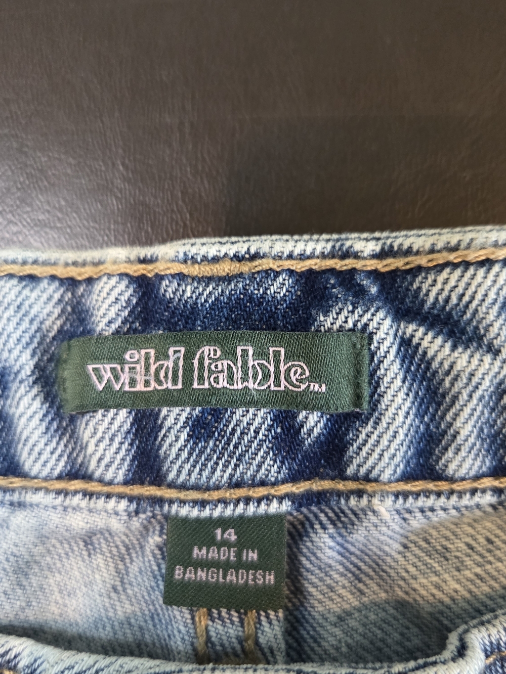 Wild Fable Mid-Rise Barrel Jean Light Wash Size 14 NWT Rigid Denim 32" Inseam - Picture 3 of 14